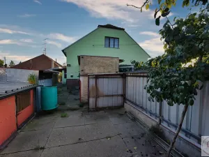 Prodej rodinného domu, Černuc, 240 m2