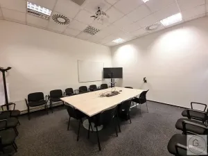 Pronájem kanceláře, Praha - Libeň, 714 m2