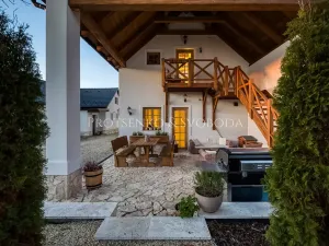 Prodej vícegeneračního domu, Lipí, 223 m2