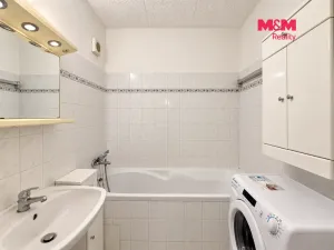 Prodej bytu 3+1, Praha - Chodov, Zdiměřická, 71 m2