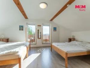 Prodej rodinného domu, Karlovice - Roudný, 204 m2