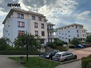 Pronájem bytu 2+kk, Slaný, Kybalova, 43 m2