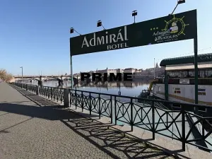 Pronájem bytu 3+1, Praha - Smíchov, Hořejší nábřeží, 134 m2