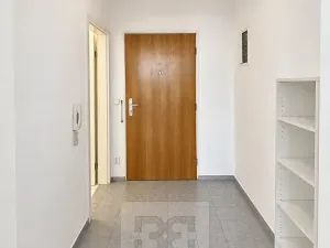 Pronájem bytu 1+kk, Praha - Smíchov, Tomkova, 33 m2