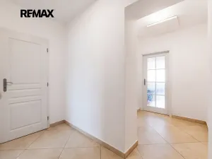 Pronájem bytu 2+kk, Praha - Břevnov, Heleny Malířové, 68 m2
