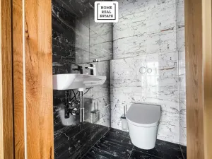 Prodej bytu 4+kk, Karlovy Vary, Šumavská, 171 m2