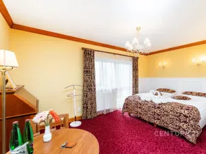 Prodej ubytování, Jáchymov, Fibichova, 578 m2