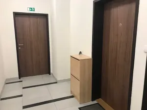 Pronájem bytu 2+kk, Praha - Horní Měcholupy, Padovská, 50 m2