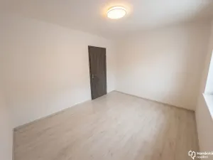 Pronájem bytu 2+kk, Olomouc, Slavonínská, 59 m2