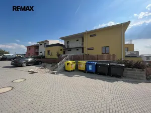 Pronájem bytu 1+kk, Lavičky, 53 m2