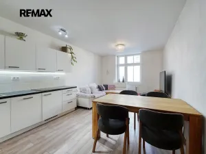Prodej bytu 3+kk, Plzeň, Živnostenská, 65 m2