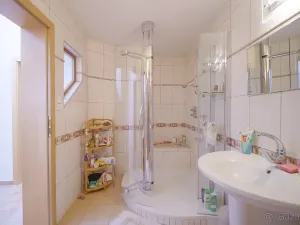 Prodej rodinného domu, Jičín, 238 m2