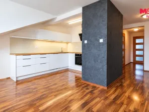 Pronájem bytu 2+kk, Praha - Bohnice, Bohnická, 79 m2