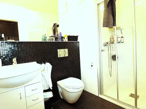 Pronájem bytu 2+kk, Praha - Libeň, Novovysočanská, 55 m2