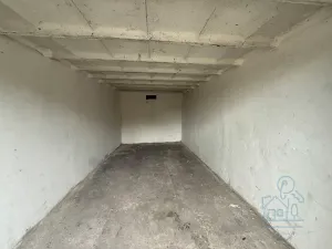 Pronájem garáže, Praha - Vršovice, 18 m2