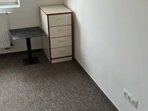 Pronájem bytu 2+1, Praha - Libeň, V Holešovičkách, 54 m2