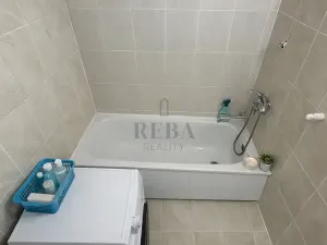 Prodej bytu 3+1, Karlovy Vary, Úvalská, 83 m2