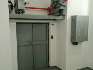 Prodej skladu, Praha - Bubeneč, Šestidomí, 28 m2