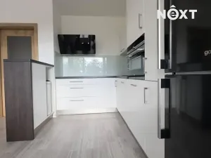 Pronájem bytu 3+kk, České Budějovice, Stradonická, 69 m2