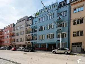 Prodej bytu 3+1, Pardubice - Zelené Předměstí, Sladkovského, 74 m2