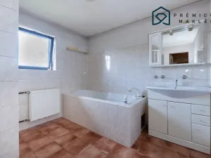 Prodej rodinného domu, Liběšice - Dobříčany, 200 m2