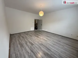 Pronájem bytu 2+1, Plzeň, Úslavská, 58 m2