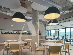 Pronájem kanceláře, Praha - Holešovice, Pod dráhou, 673 m2
