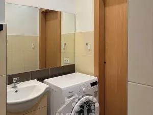 Prodej bytu 1+kk, Liberec, Nad Školou, 34 m2