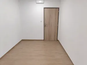 Prodej bytu 3+1, Klášterec nad Ohří, Lesní, 76 m2