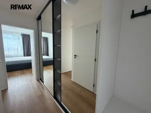 Pronájem bytu 2+kk, Praha - Kamýk, Pšenčíkova, 43 m2