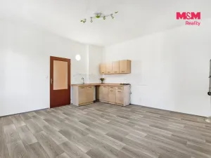Prodej bytu 1+1, Jablonec nad Nisou, Souběžná, 49 m2