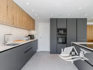 Prodej bytu 5+kk, Marbella, Španělsko, 180 m2