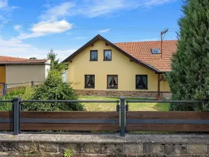 Prodej vícegeneračního domu, Pelhřimov, 300 m2