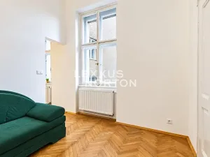 Pronájem bytu 1+1, Praha - Smíchov, Ostrovského, 32 m2