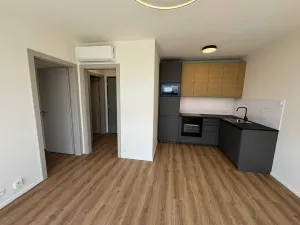 Pronájem bytu 2+kk, Praha - Černý Most, Arnošta Valenty, 34 m2