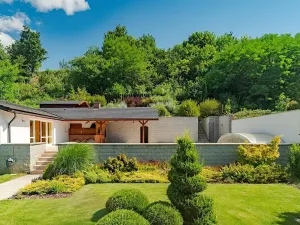 Pronájem rodinného domu, Benátky, 241 m2