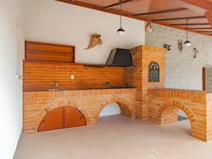 Pronájem rodinného domu, Benátky, 241 m2
