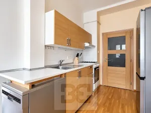 Pronájem bytu 1+1, Praha - Břevnov, Nad Kajetánkou, 33 m2