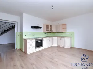 Pronájem rodinného domu, Benešov, Nezvalova, 250 m2