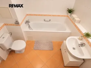 Prodej bytu 1+kk, Praha - Strašnice, Názovská, 35 m2