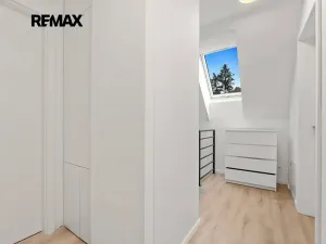 Pronájem bytu 5+kk, Říčany, Táborská, 199 m2