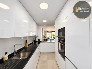 Prodej bytu 3+kk, Estepona, Španělsko, 125 m2