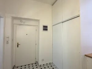 Pronájem bytu 2+kk, Praha - Žižkov, Křišťanova, 58 m2