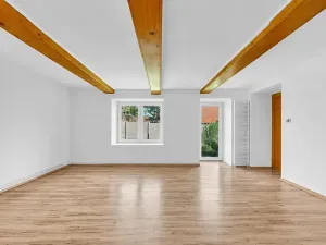 Prodej rodinného domu, Vlkov pod Oškobrhem, 82 m2