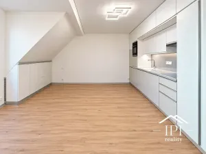 Pronájem bytu 2+kk, Děčín, Liliová, 36 m2