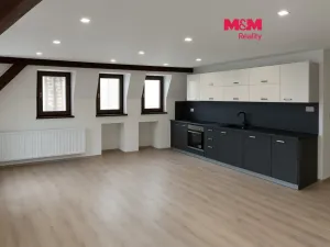 Pronájem bytu 3+kk, Šternberk, náměstí Svobody, 75 m2