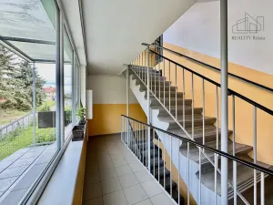 Pronájem bytu 3+1, Průhonice, Na Sídlišti III, 66 m2