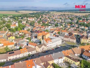Pronájem obchodního prostoru, Kralovice, Masarykovo nám., 38 m2