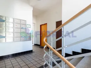 Pronájem bytu 2+1, Praha - Nusle, Nad Jezerkou, 50 m2