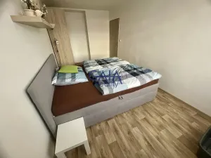 Prodej bytu 3+1, Strážovice, 64 m2